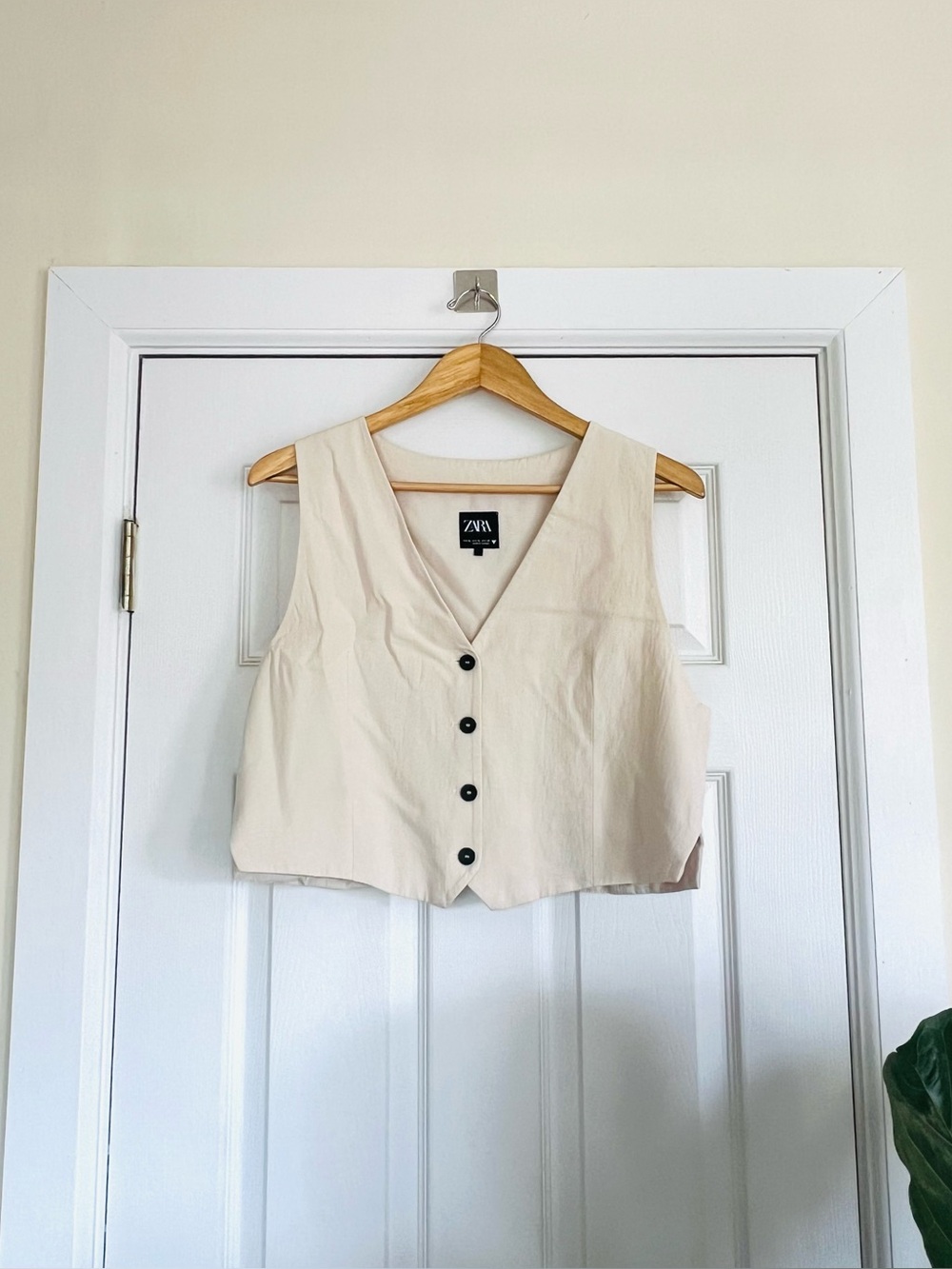 ZARA  Crop Vest